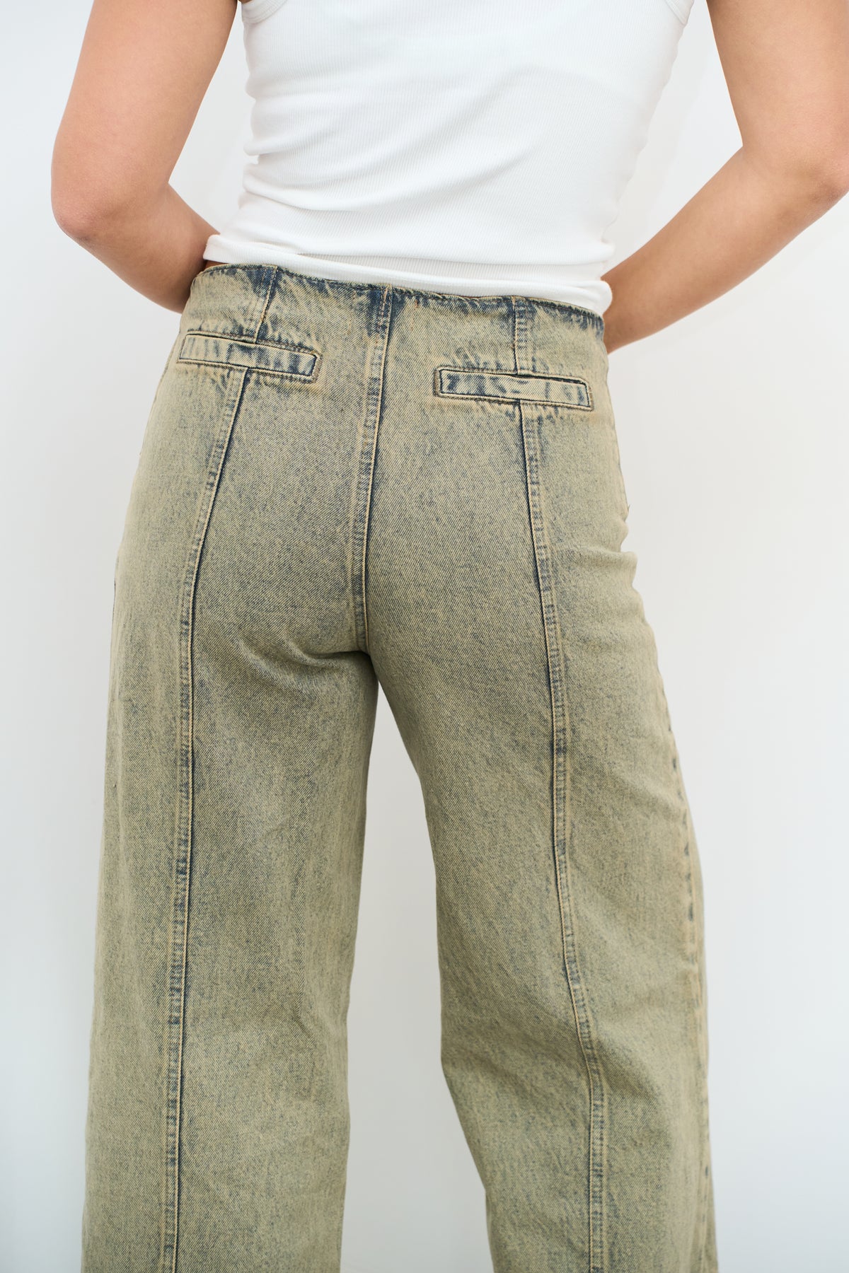 Jean Lagos Sand